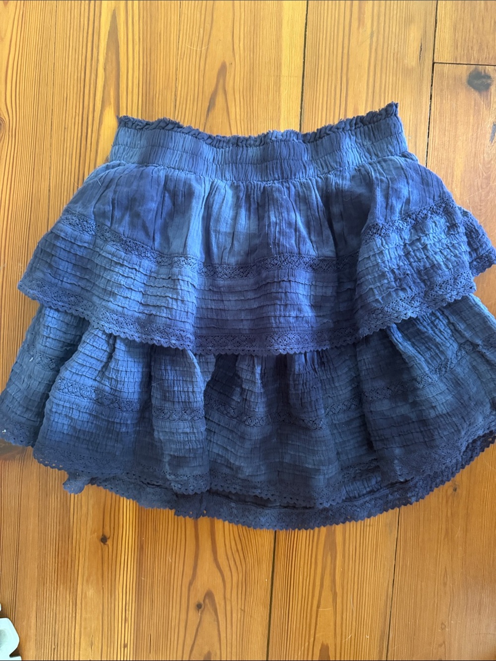 aerie Navy Tiered Ruffle Mini Skirt - new without tags!!!! - Picture 1 of 1